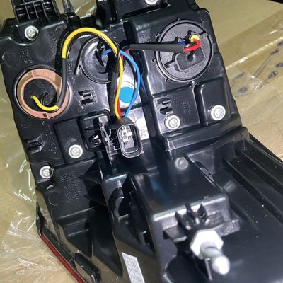 ROEWE SAIC Lumière LED arrière gauche extérieure de la queue pour MG GS Roewe RX5 2016 OE 10238678