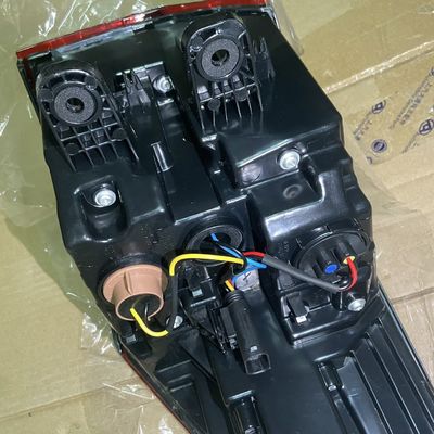 ROEWE SAIC Lumière LED arrière gauche extérieure de la queue pour MG GS Roewe RX5 2016 OE 10238678