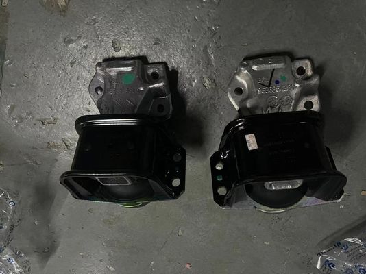 Montage du moteur en caoutchouc métallique pour les composants du moteur Peugeot 2007-2016
