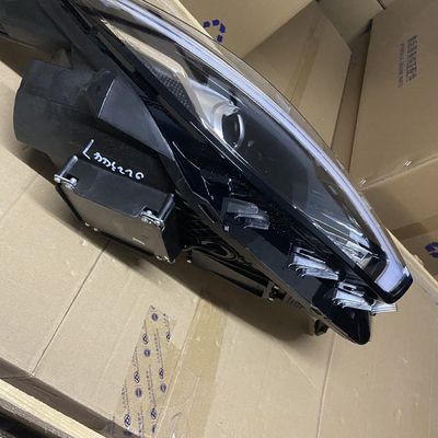 2019- Lumière de tête de phare en plastique Lumière de courant pour MG ZS gauche droite blanc OE 10550754
