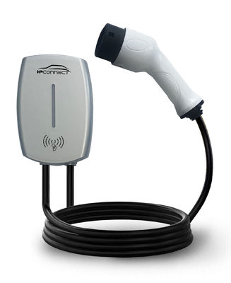 Couleurs personnalisées GB courant de sortie CA standard 3,5 kW / 7 kW Station de charge EV sur le mur