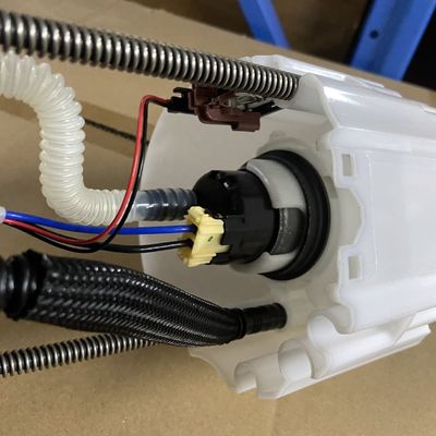 Montage de la pompe à carburant Maxus V80 LDV en plastique et en acier avec OE C00139275