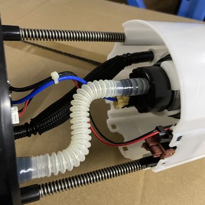 Montage de la pompe à carburant Maxus V80 LDV en plastique et en acier avec OE C00139275
