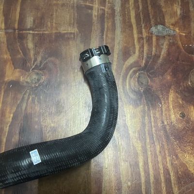 ROEWE RX5 MG GS HS 1.5T Tube à refroidisseur intermédiaire pour système de refroidissement automobile OEM NO 10355187