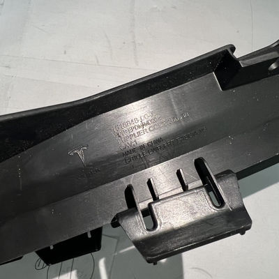 Grille en plastique de 8*102*14 cm pour Tesla modèle 3 pare-chocs avant 1085927-00-C