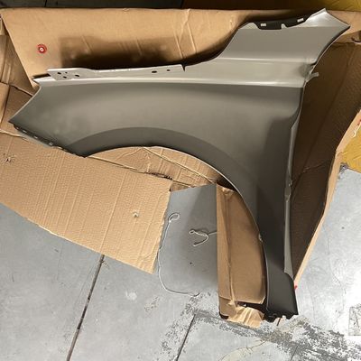 Pièces détachées de carrosserie automobile MG SAIC Panneau d'aileron avant droit de voiture avec OEM NO 10766122-SEPP