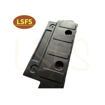 Le réservoir d'eau est équipé d'un bouclier inférieur pour MAXUS SAIC MOTOR T60 T70 D90 OEM NO C00060516/C00146508