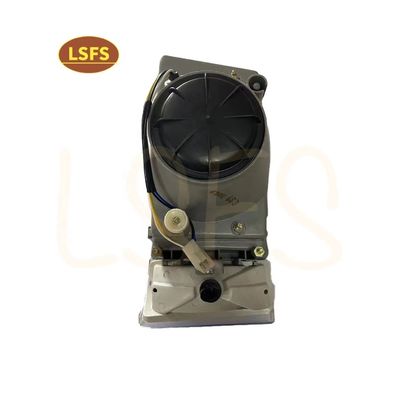Appareil pour voiture quotidienne Iveco Feuille de tête de phare droit OE 4833004 Performance supérieure