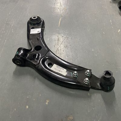 OE 10228100 10228200 bras de commande avant inférieur pour MG ZS côté droit et gauche