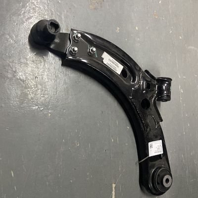 OE 10228100 10228200 bras de commande avant inférieur pour MG ZS côté droit et gauche